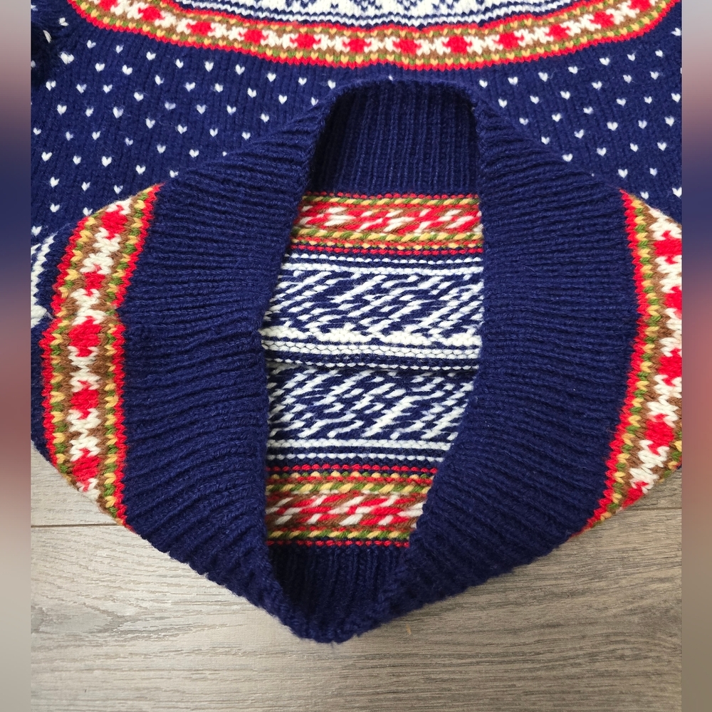 Hand Knit Chunky Crewneck Sweater Cottagecore Cabincore Ski Resort - Picture 6 of 6